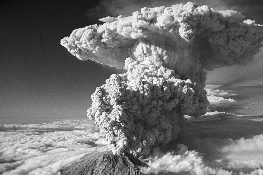Mount St. Helens eruption 1980